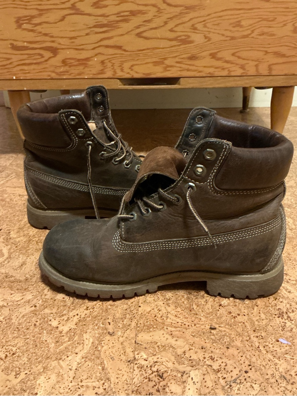 Timberland 6’ Leather Boots - Picture 2 of 4